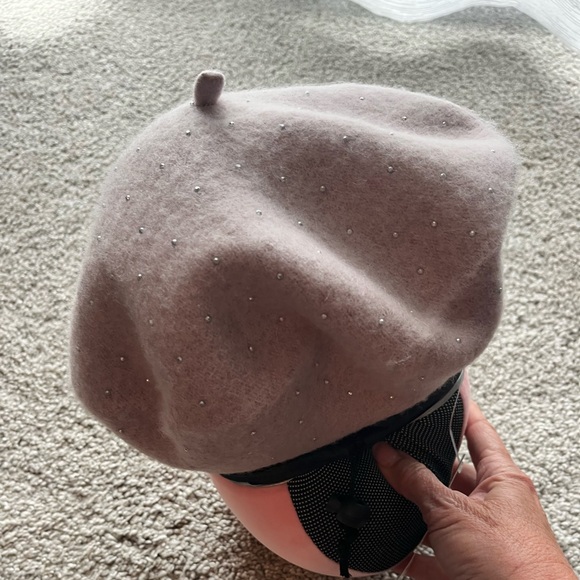 NWT Chicos Rhinestone Knit Beret ! Venetian Pink! One size! - Picture 2 of 10